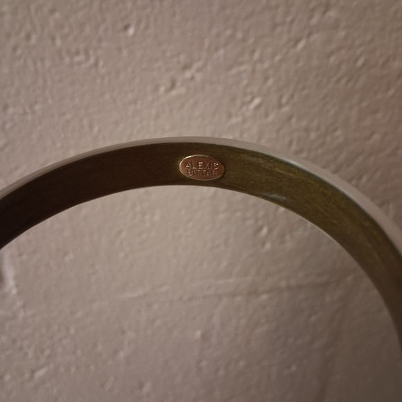 Alexis Bittar silver semi-translucent thin round bangle - Picture 3 of 4